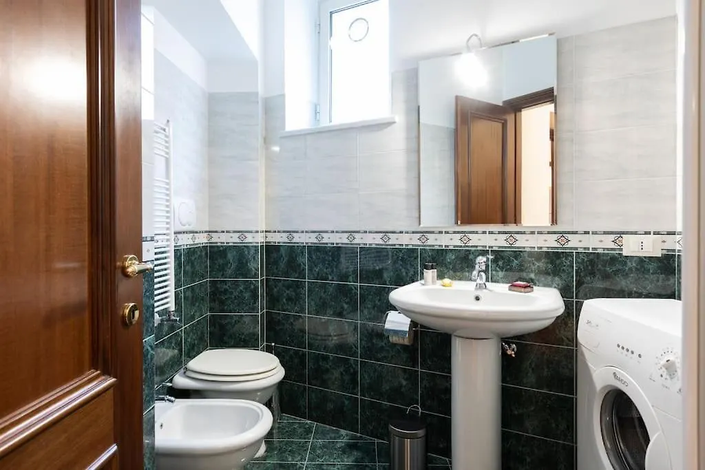 Apartment Elegant Salandra Suite Rome Italy